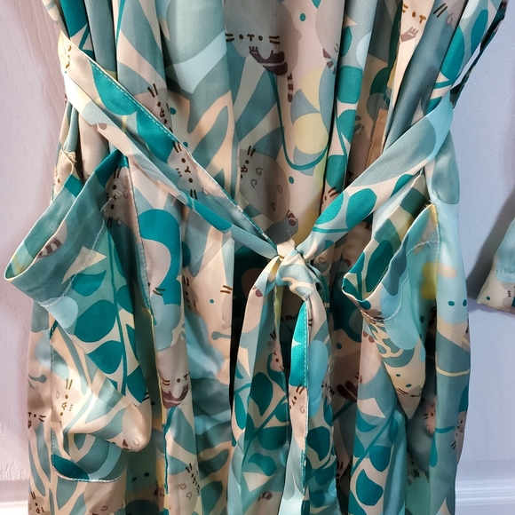 Pusheen silky robe with tie - Picture 5 of 10